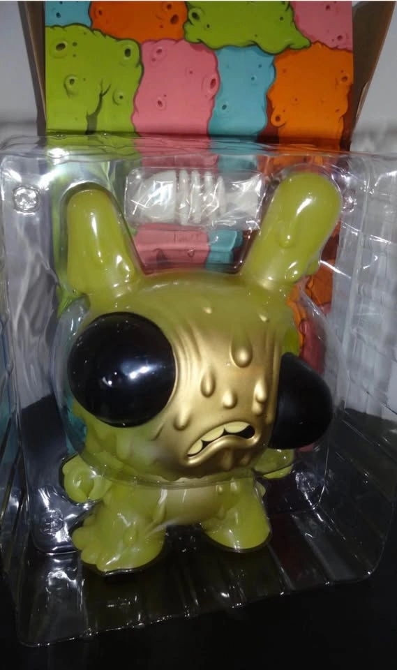 Kidrobot 8" Meltdown Dunny GREEN Vinyl Art Toy Chris Ryniak - photo 5