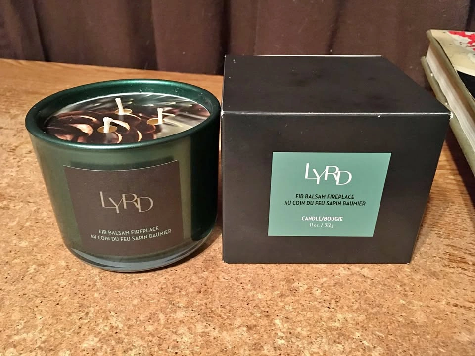 AVON BALSAM FIREPLACE CANDLE NEW IN BOX 11OZ