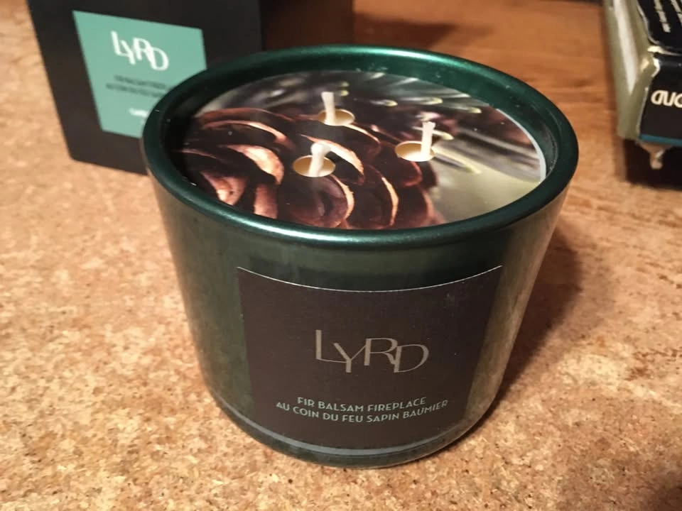 AVON BALSAM FIREPLACE CANDLE NEW IN BOX 11OZ - photo 4