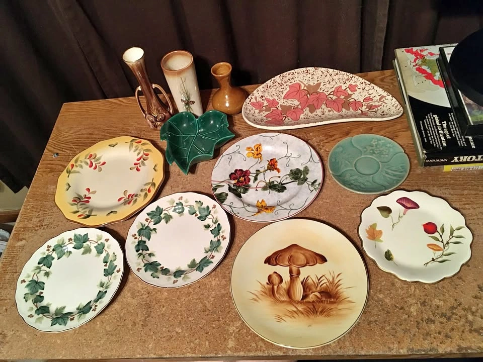 Lot of 12 Autumn Theme Plates & Vases - American Atelier, Nikko