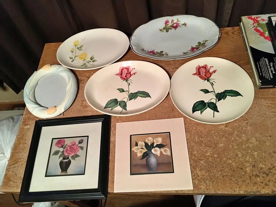 7pc Floral Plates & Picture Frame - Wawel, Betsy Rose