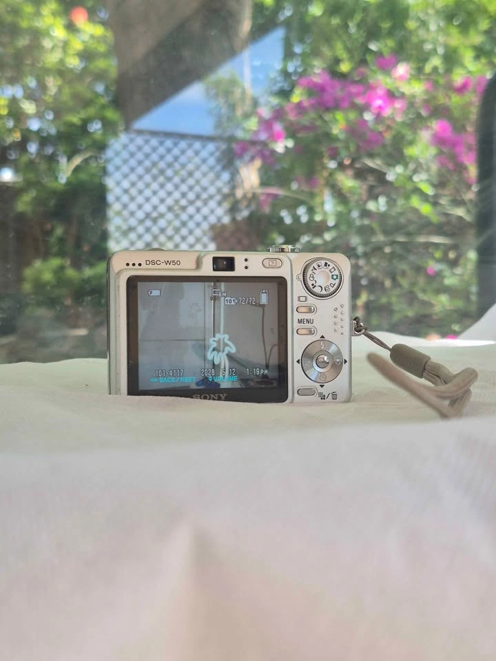 Sony Cybershot DSC-W50 Camera - Tested Working - photo 5