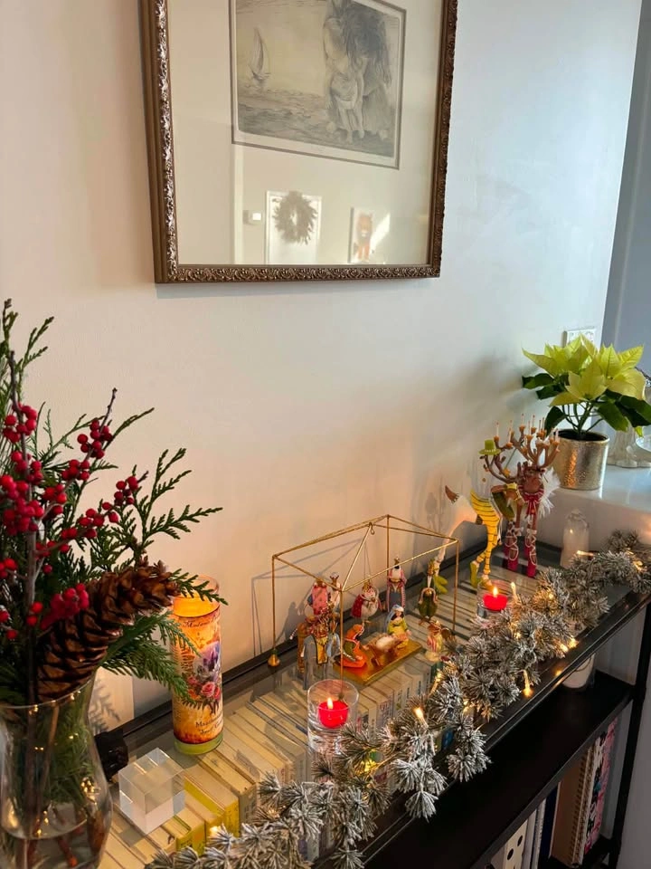 Crate & Barrel Console Table - photo 2