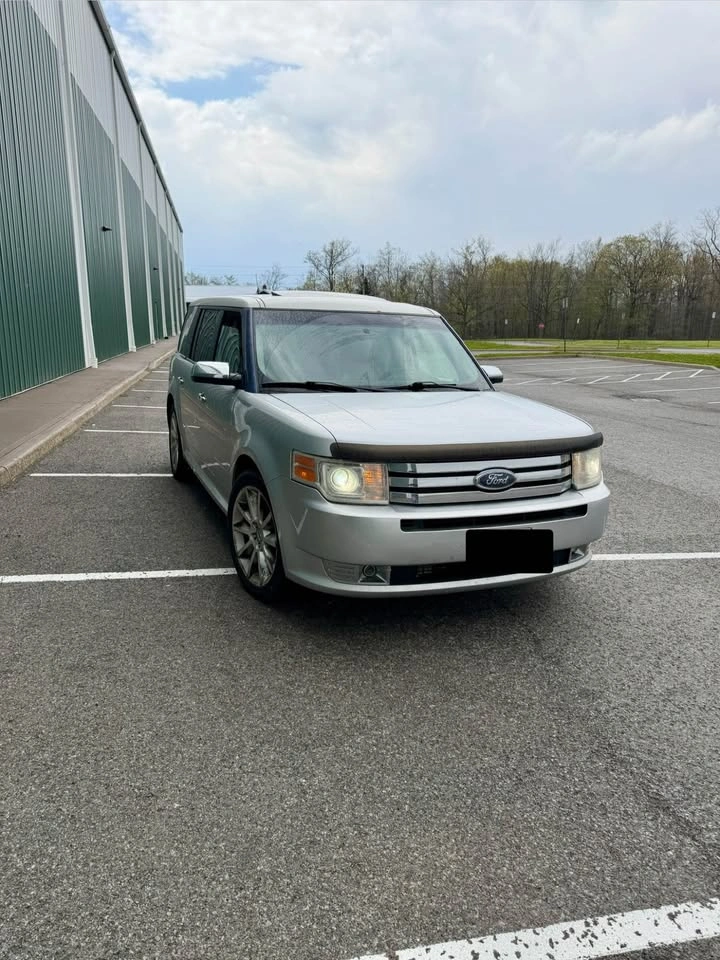 2010 Ford Flex Limited AWD - photo 2