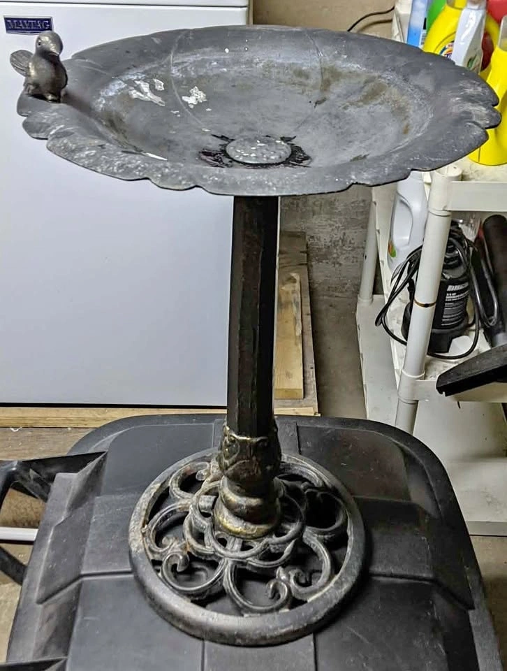 METAL BIRD BATH 21" X 14"