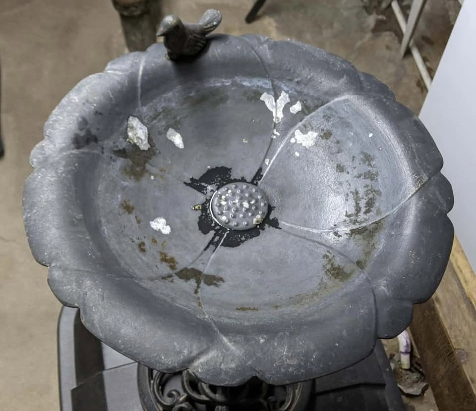 METAL BIRD BATH 21" X 14" - photo 2