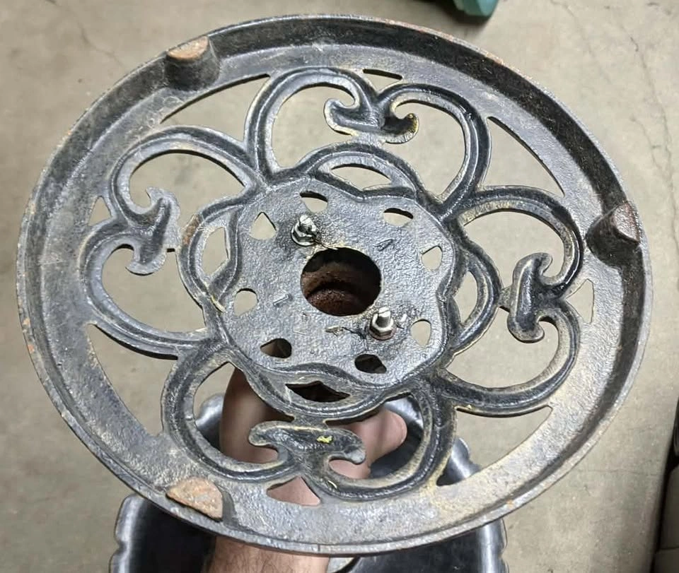 METAL BIRD BATH 21" X 14" - photo 4