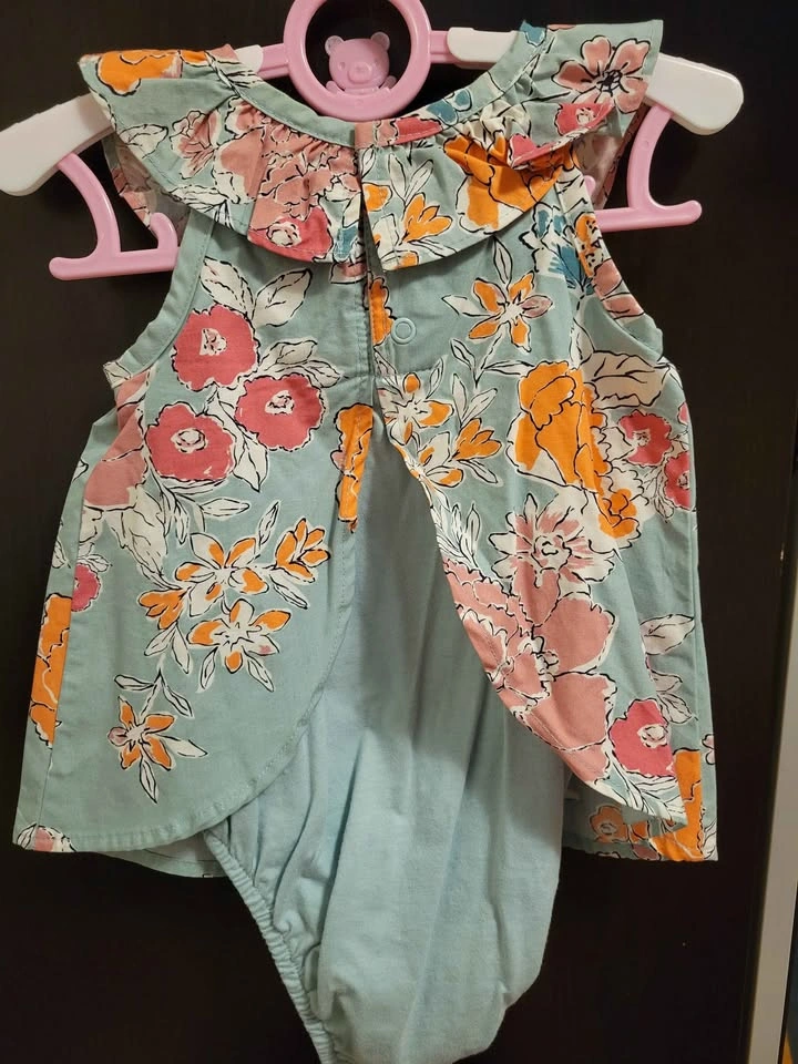 Floral Romper 6-9M - photo 2