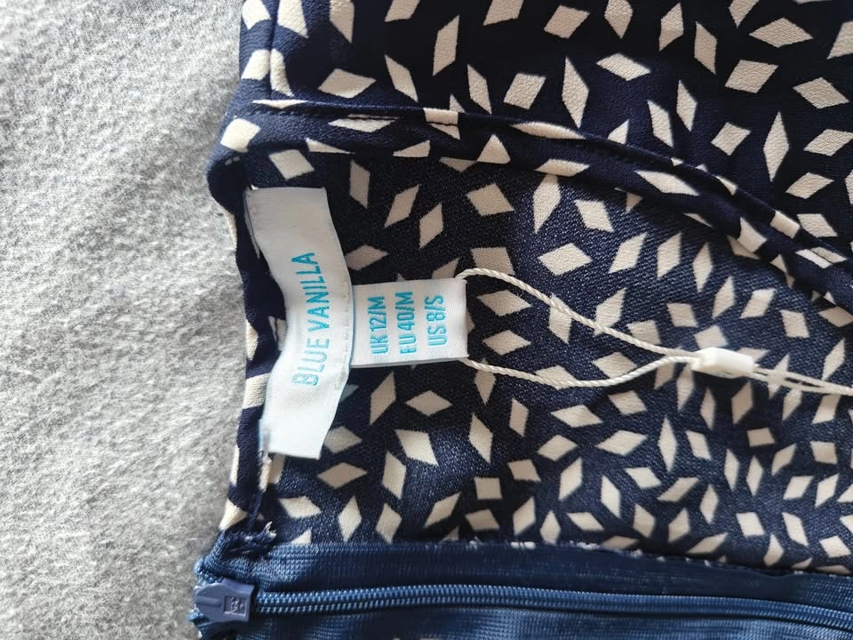 Navy and White Short Dress Size 8 - photo 2