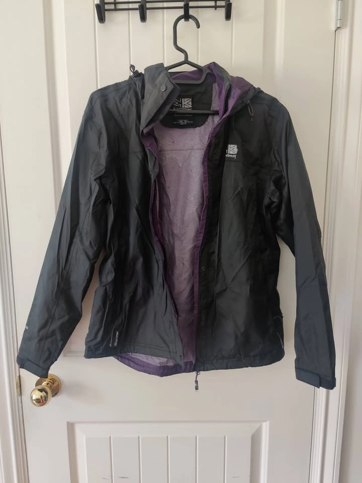 Rain Jacket - Size US 6