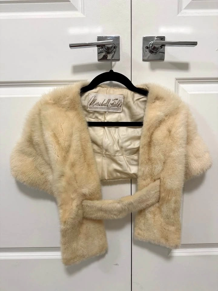 Vintage Marshall Fields 1950s Mink Fur White Capelet