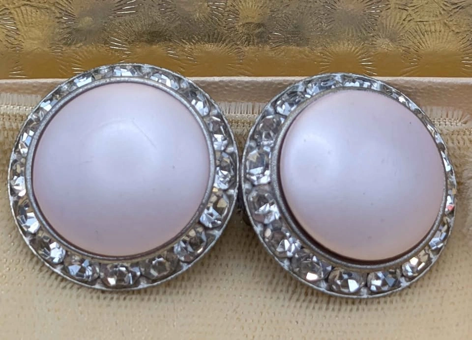 VTG CORO Blush Pink and Sparkling Rhinestone Clipon Earrings wit - photo 3