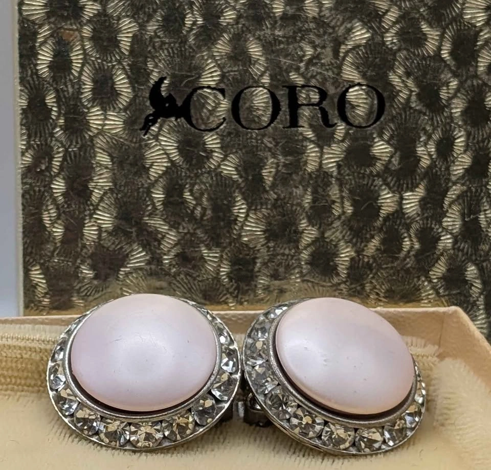 VTG CORO Blush Pink and Sparkling Rhinestone Clipon Earrings wit - photo 4