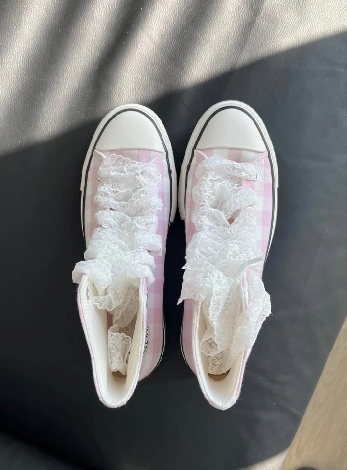 Converse Pink Gingham Shoes - Women’s Size US 8 - photo 5