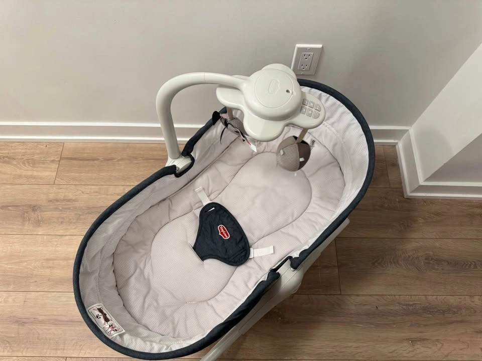 Tiny Love 2-in-1 Bassinet Rocker - photo 3