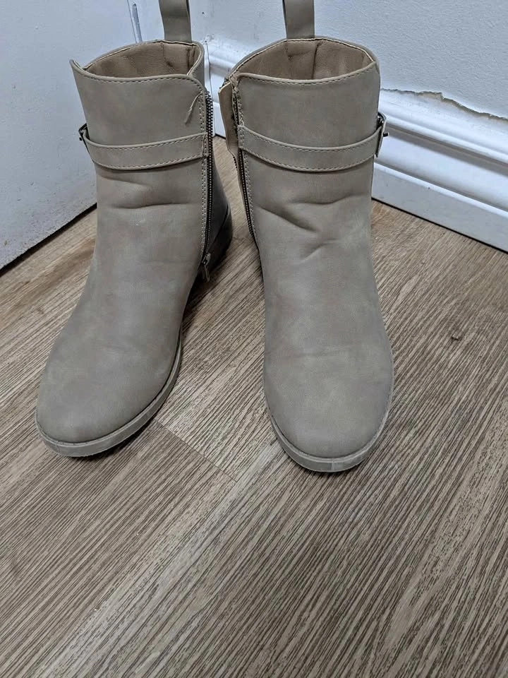 Ankle boots