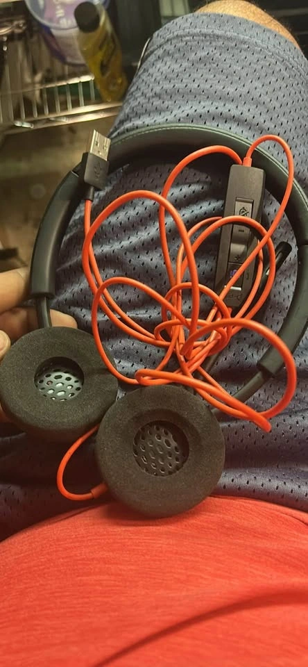 Plantronics Blackwire 3320 Headsets - photo 3