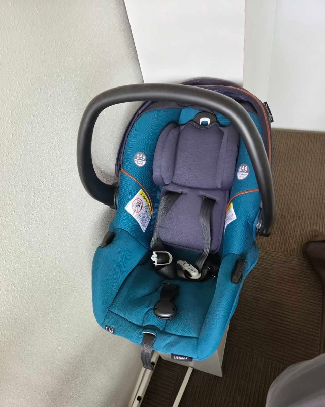 Evenflo Infant Car Seat with Base