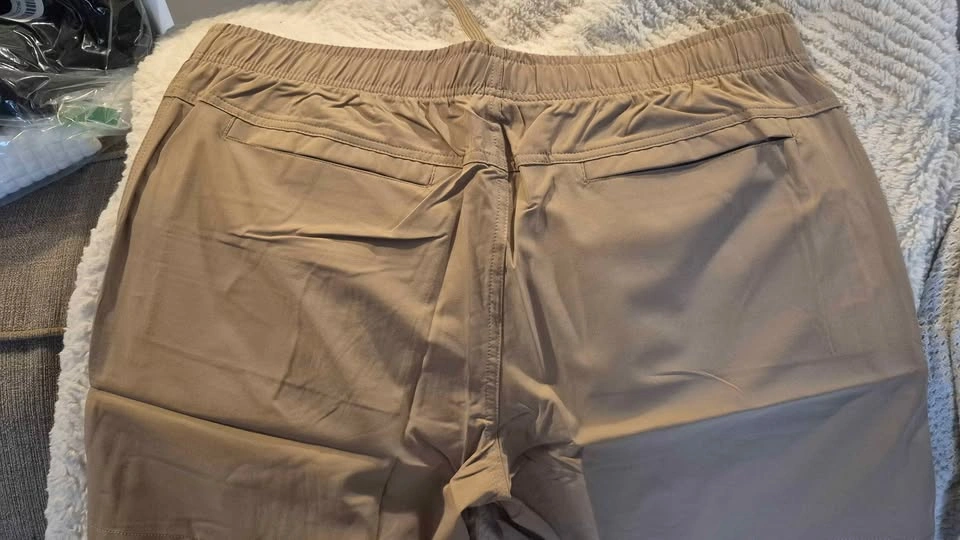 Womans Tan Athletic Shorts with Zipper Pockets XL - photo 2