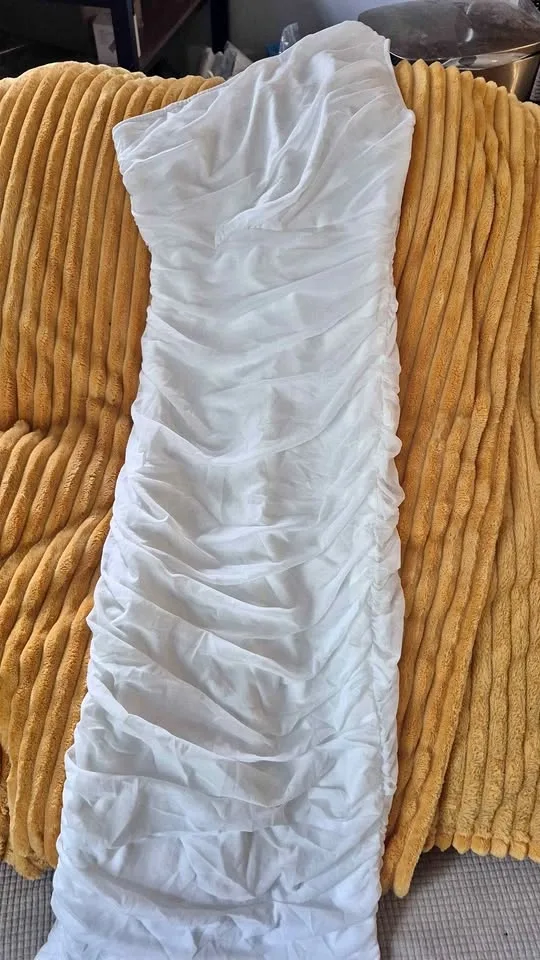 White One-Shoulder Ruched Bodycon Dress