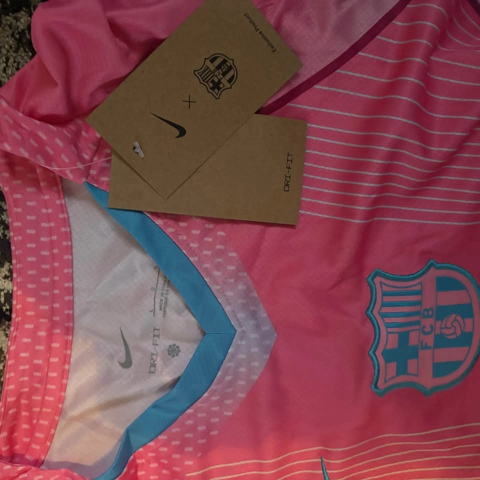 FC Barcelona Pink Jersey - photo 2