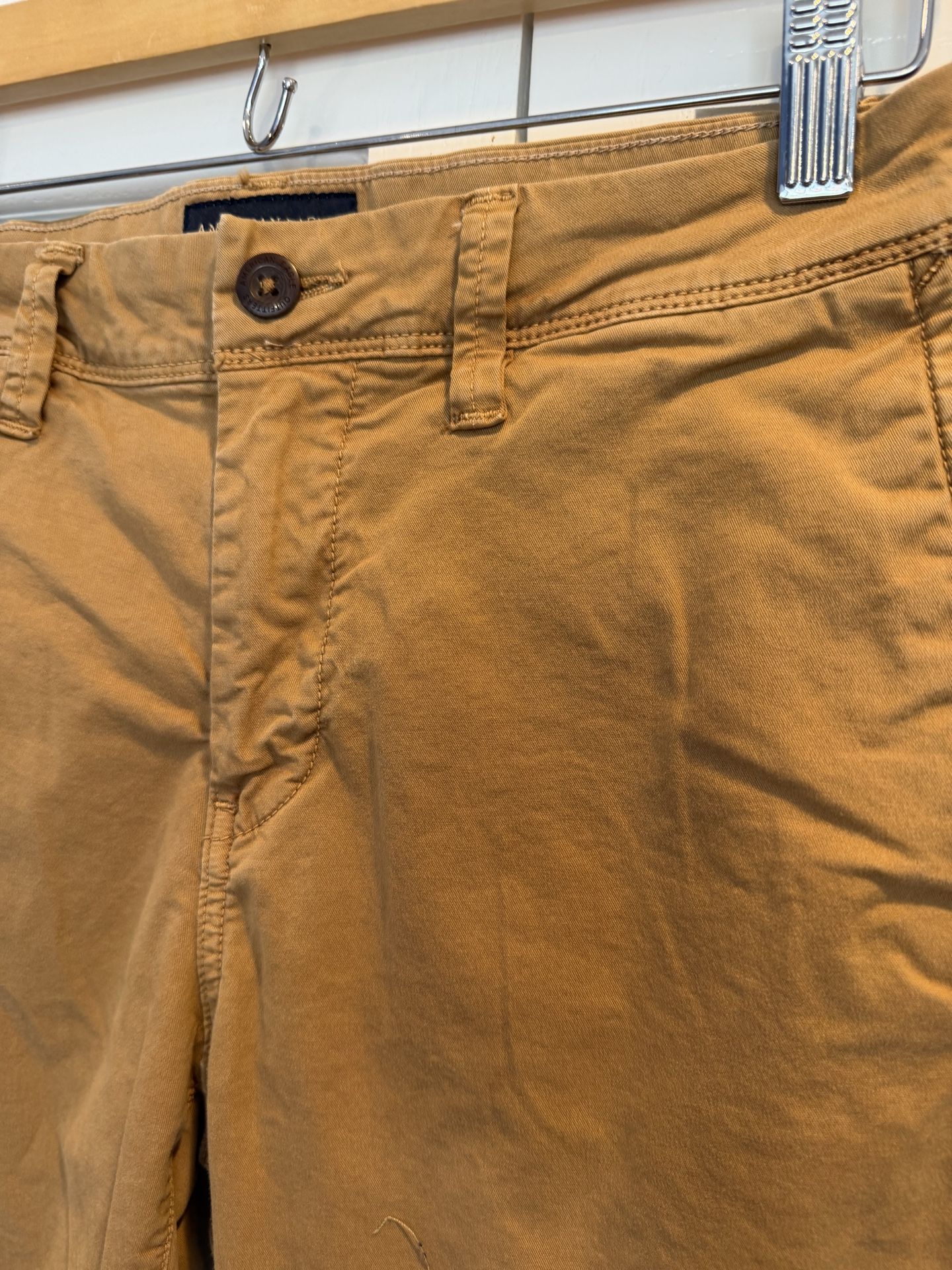 Men's American Eagle 28x30 Khaki Pants $10 - photo 4