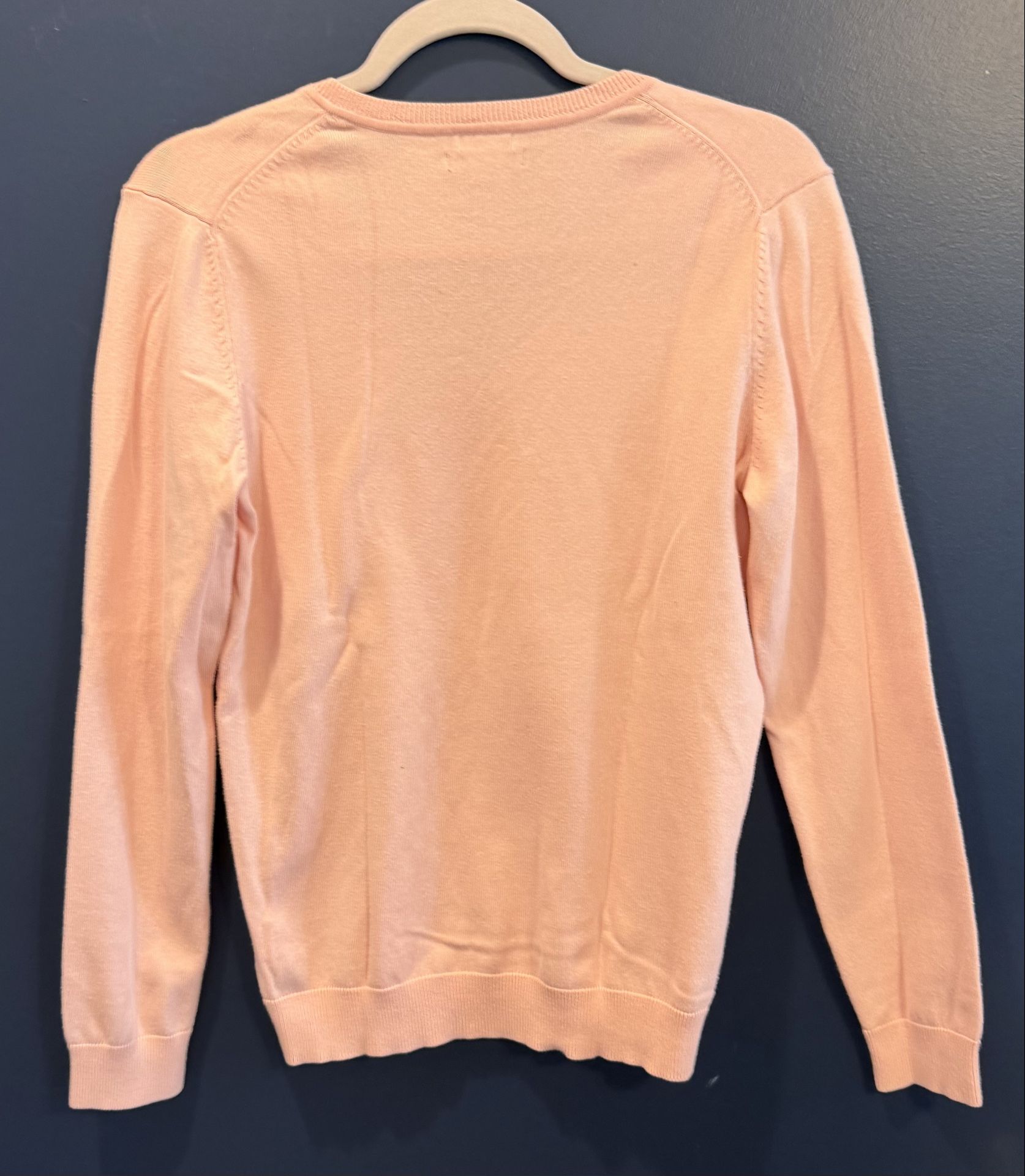 Women’s Size Medium Pink Lightweight V-neck Sweater $12 - photo 4