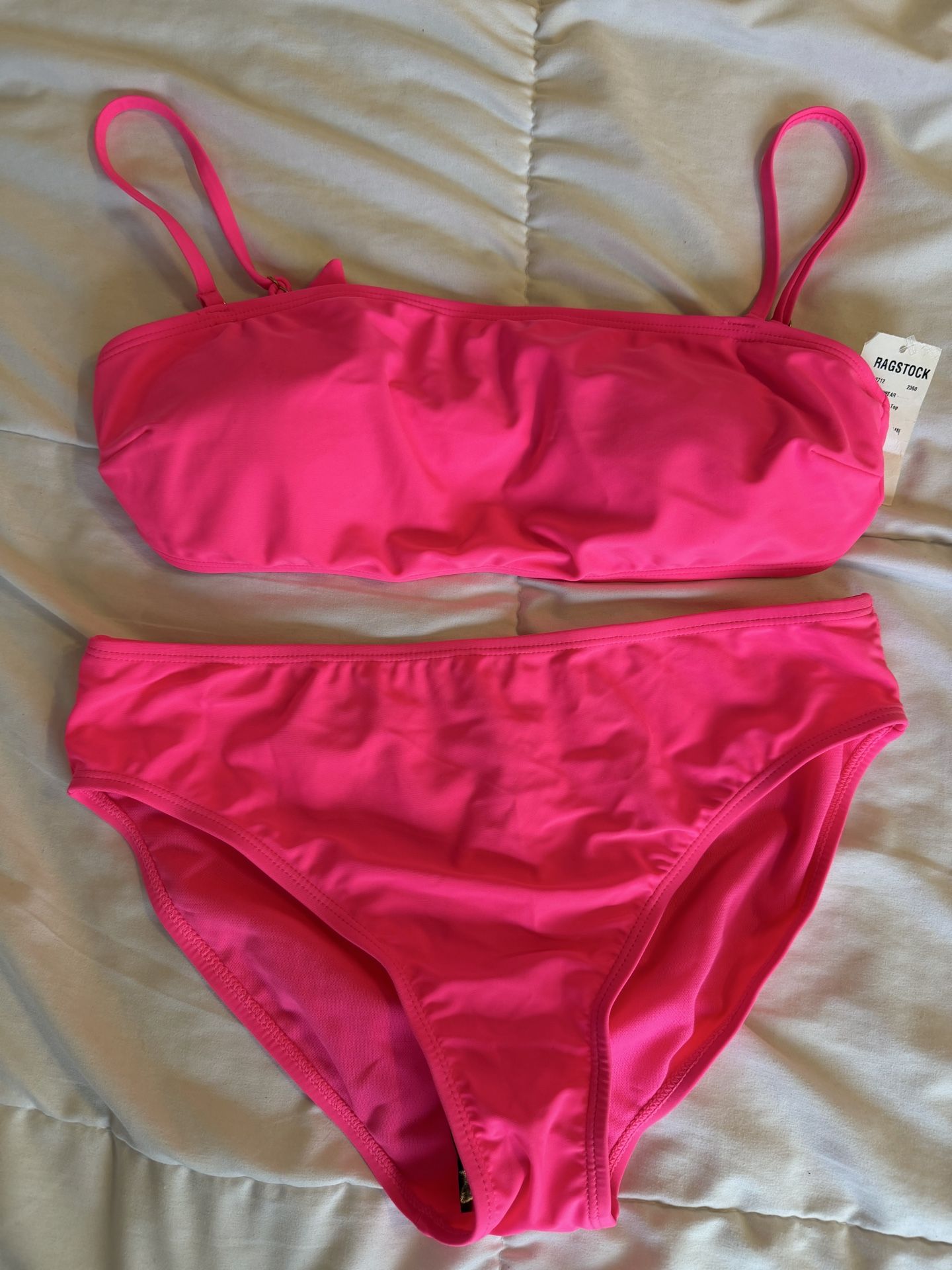 NWT Women’s Pink Bikini Swim Suit Size Medium $15