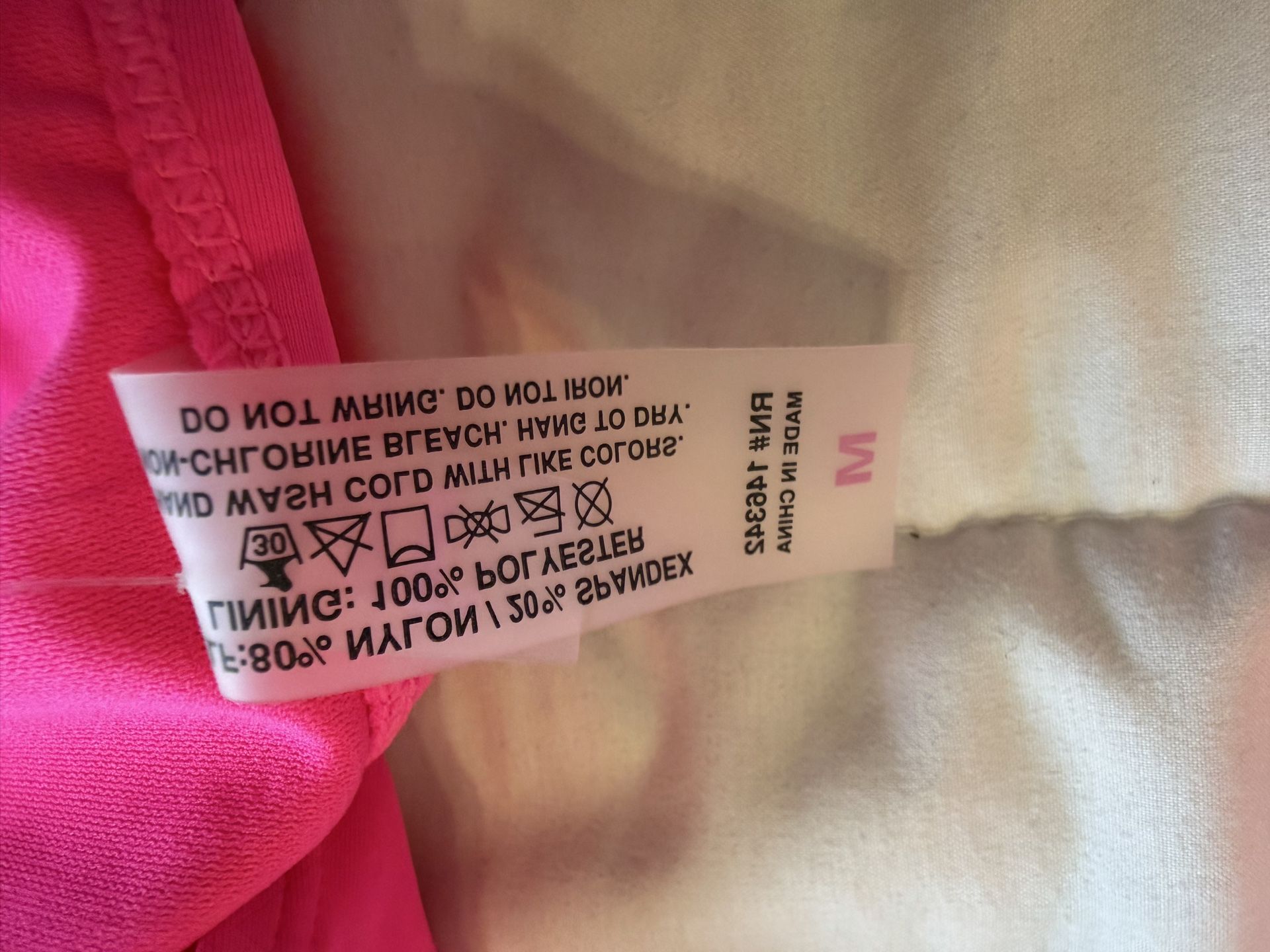 NWT Women’s Pink Bikini Swim Suit Size Medium $15 - photo 3