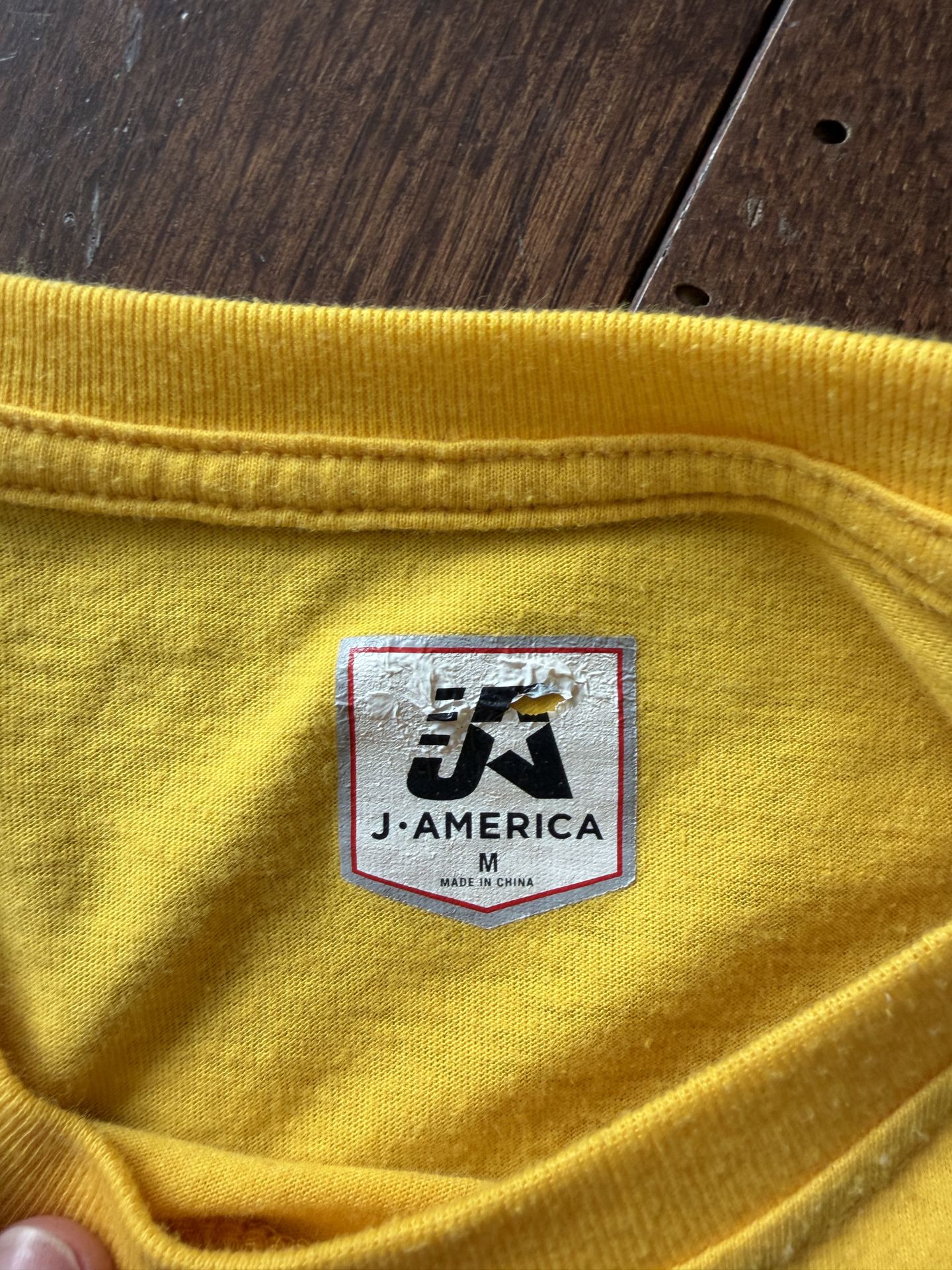 Iowa Hawkeyes T Shirt Vintage 90's Sleeve Women Small Slim Fit $ - photo 2