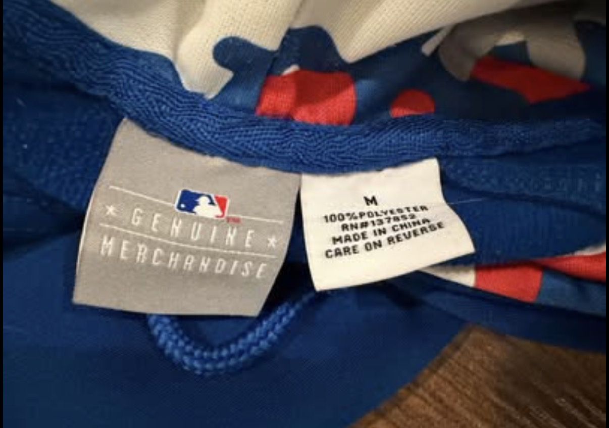 Like New Mens Chicago Cubs Camo Hoodie - Size Medium $25 - photo 2