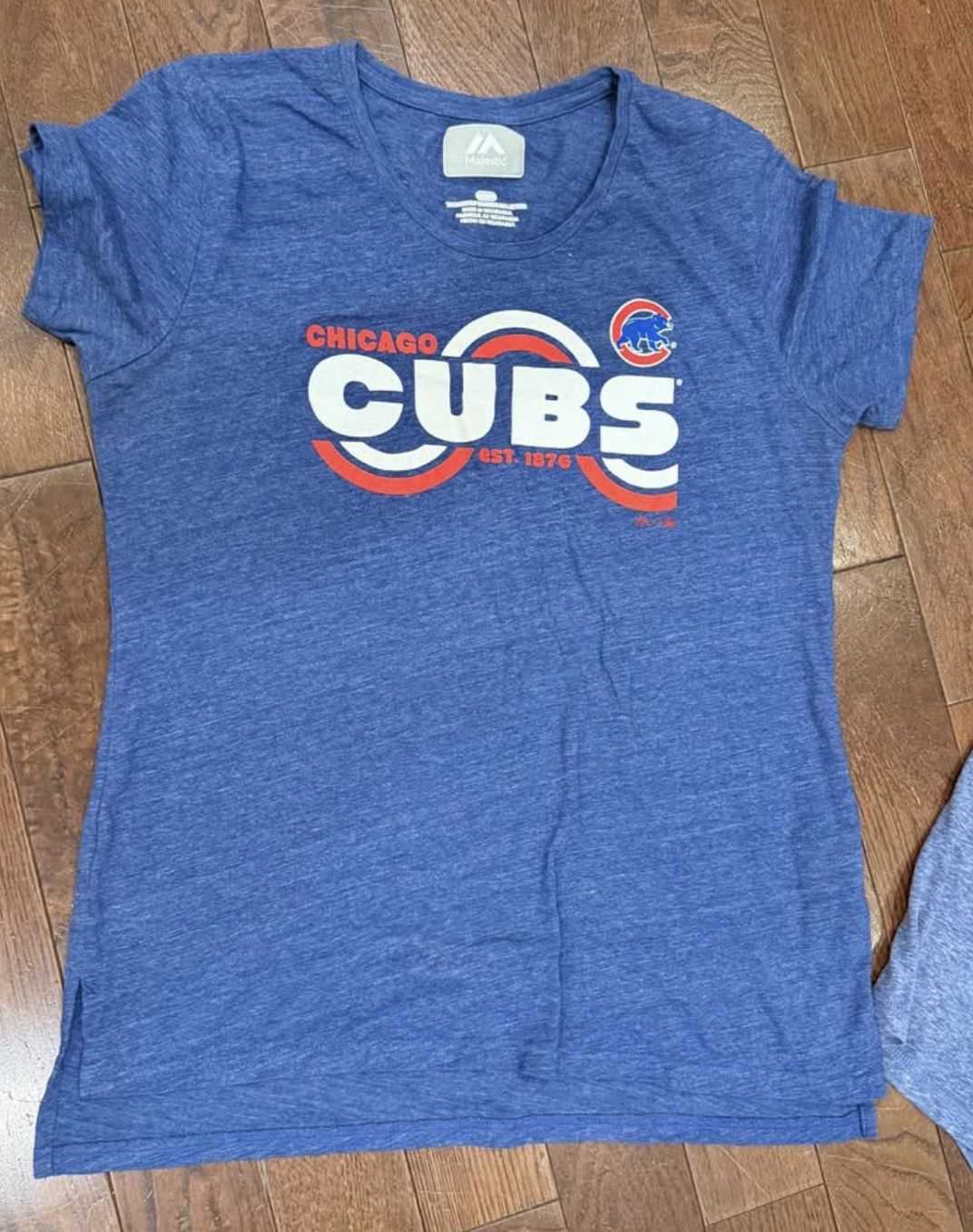 Women's Chicago Cubs Tank & T-Shirts - Size Medium - photo 3