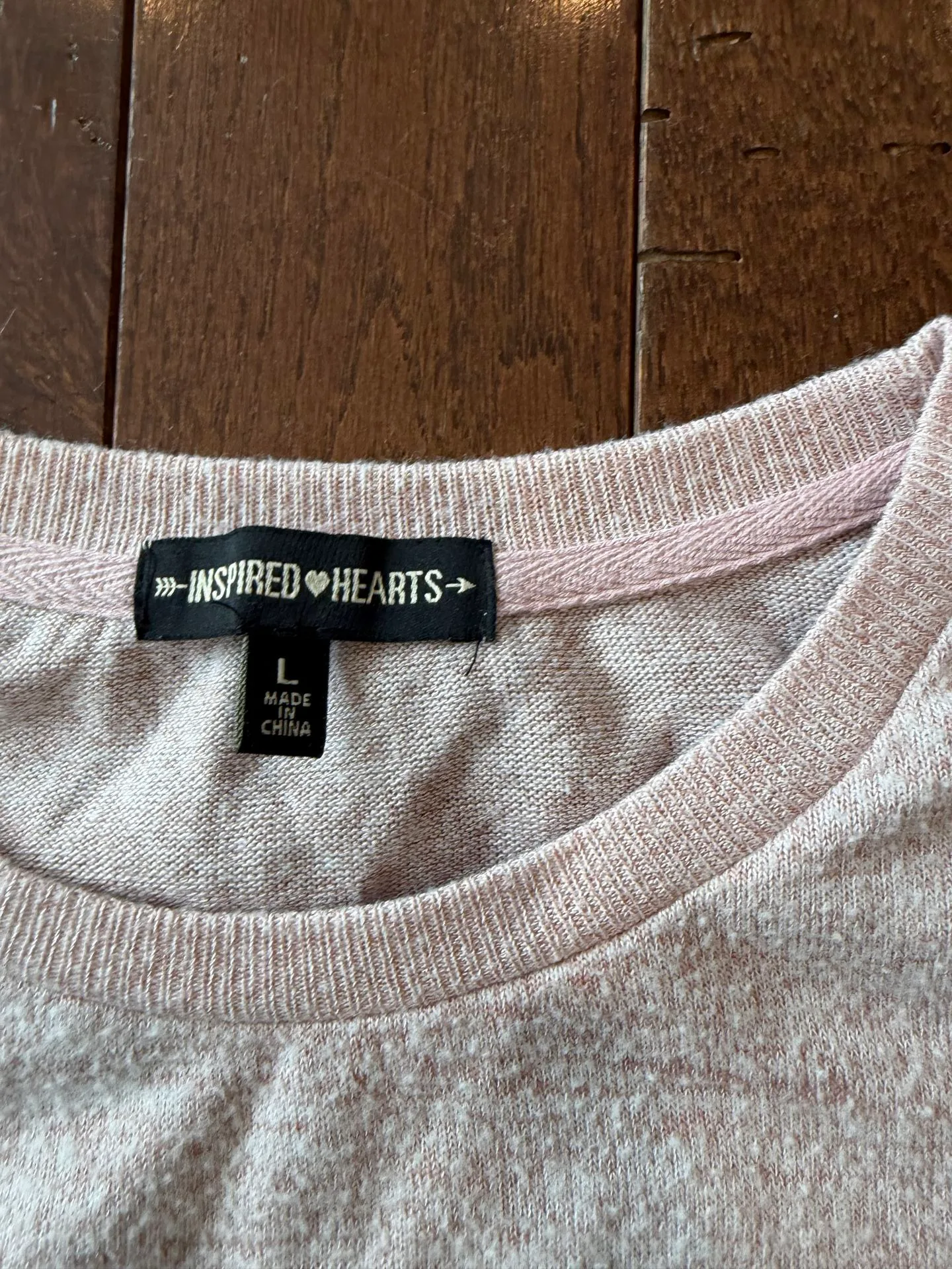 Juniors Size Large light pink crew neck long Sleeve $8 - photo 3