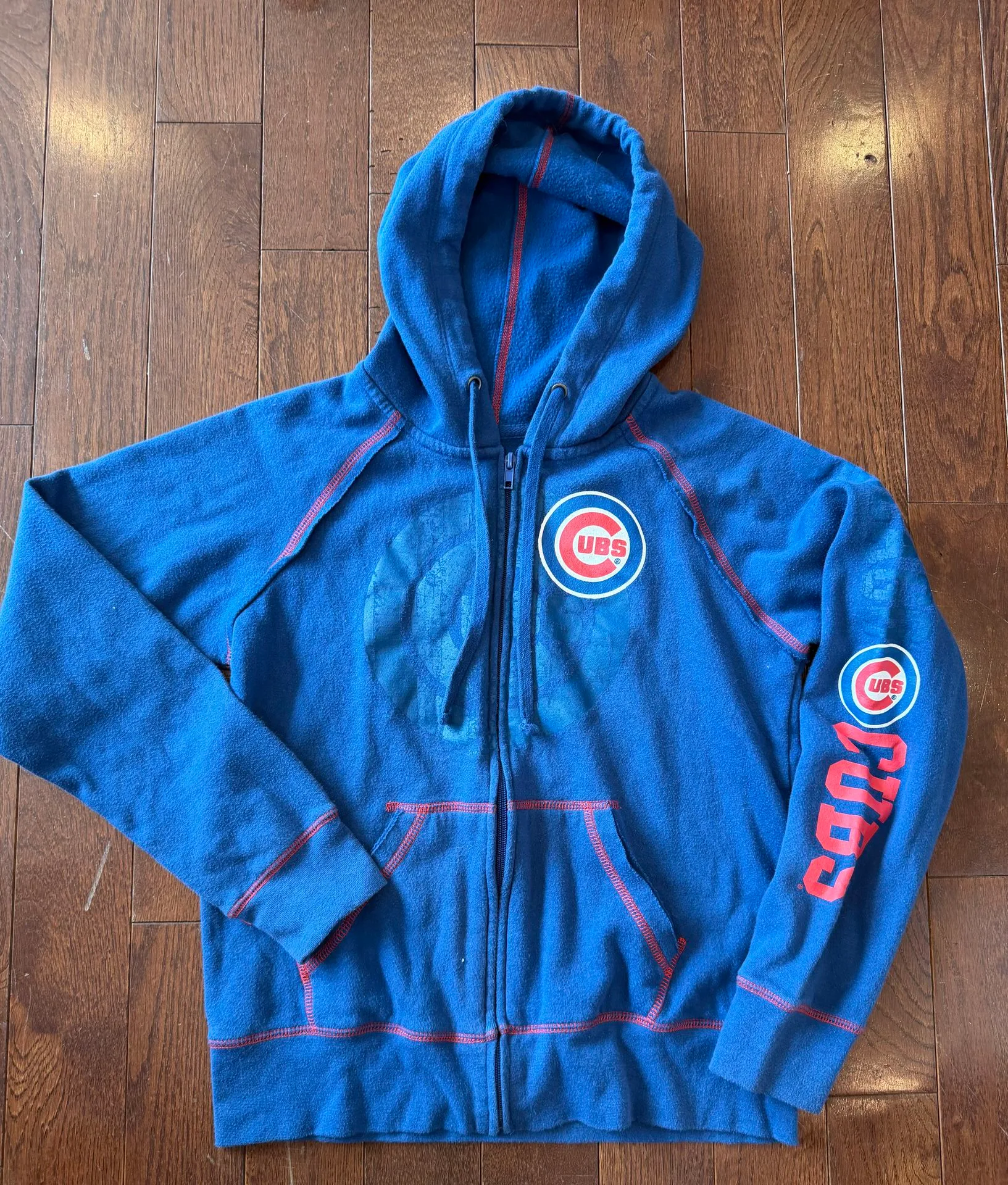 Women’s Chicago Cubs Zip Up Hoodie Size S