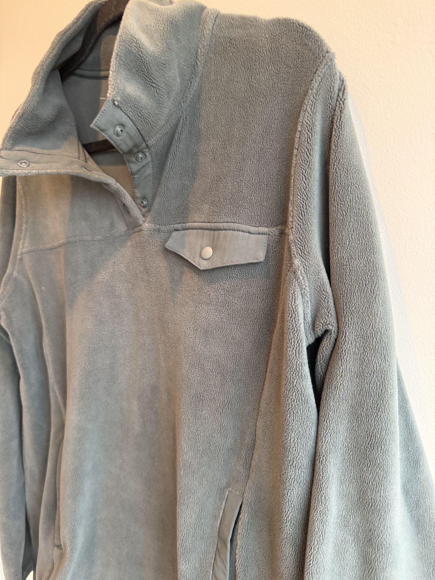 Like New Men’s Medium Blue / Grey Pullover Fleece Jacket $10 - photo 3