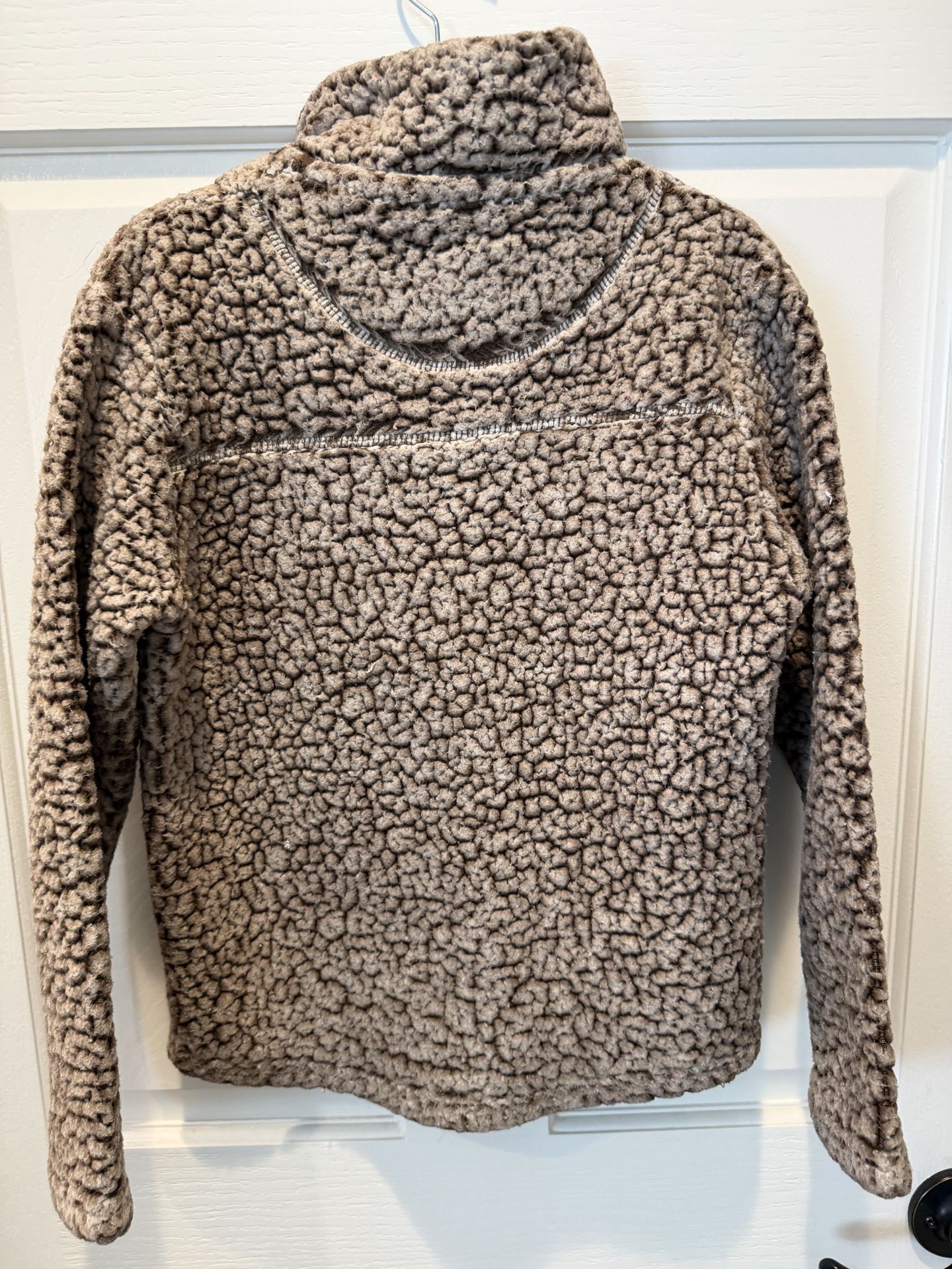 Like New Little Boys Size 7/8 Sherpa Pullover $8 - photo 3