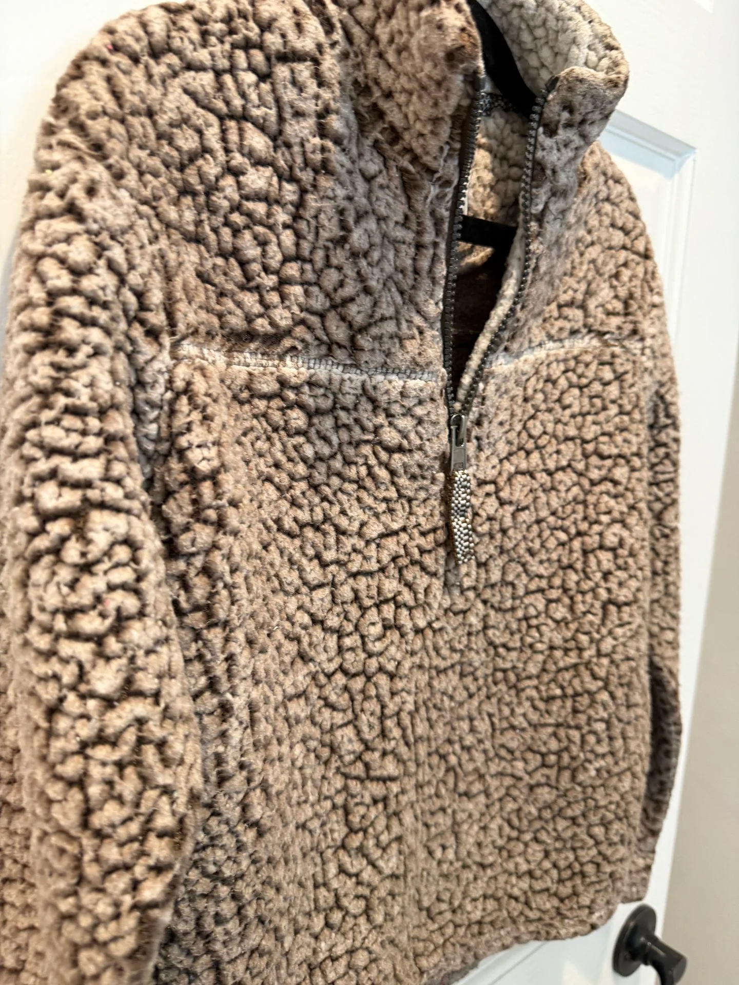 Like New Little Boys Size 7/8 Sherpa Pullover $8 - photo 5
