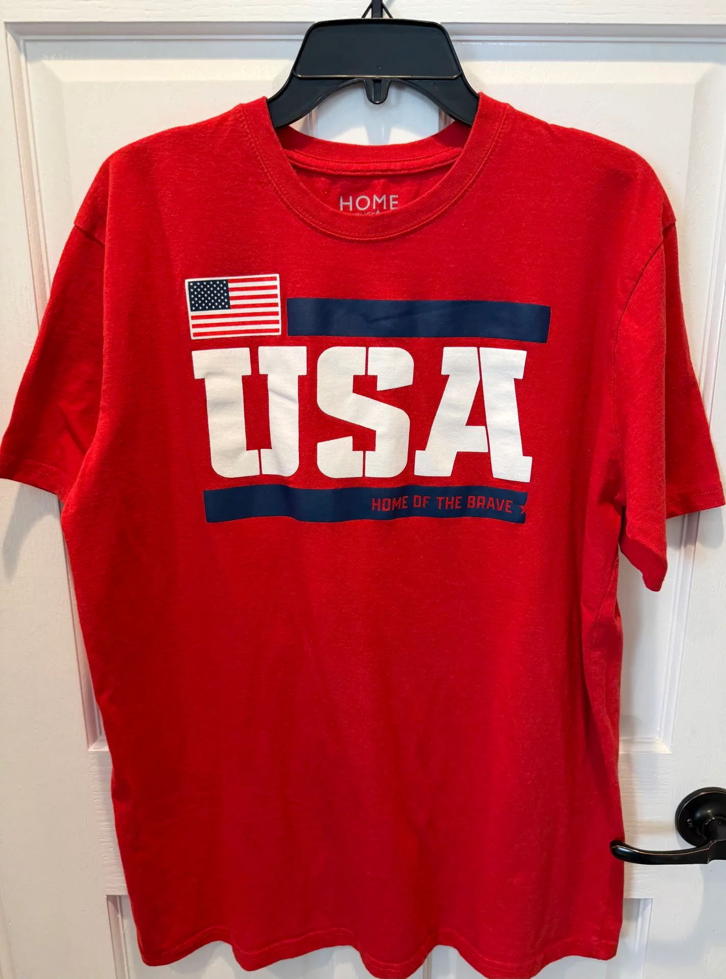 Like New Men's Large USA T-Shirt $10 Home of the Brave