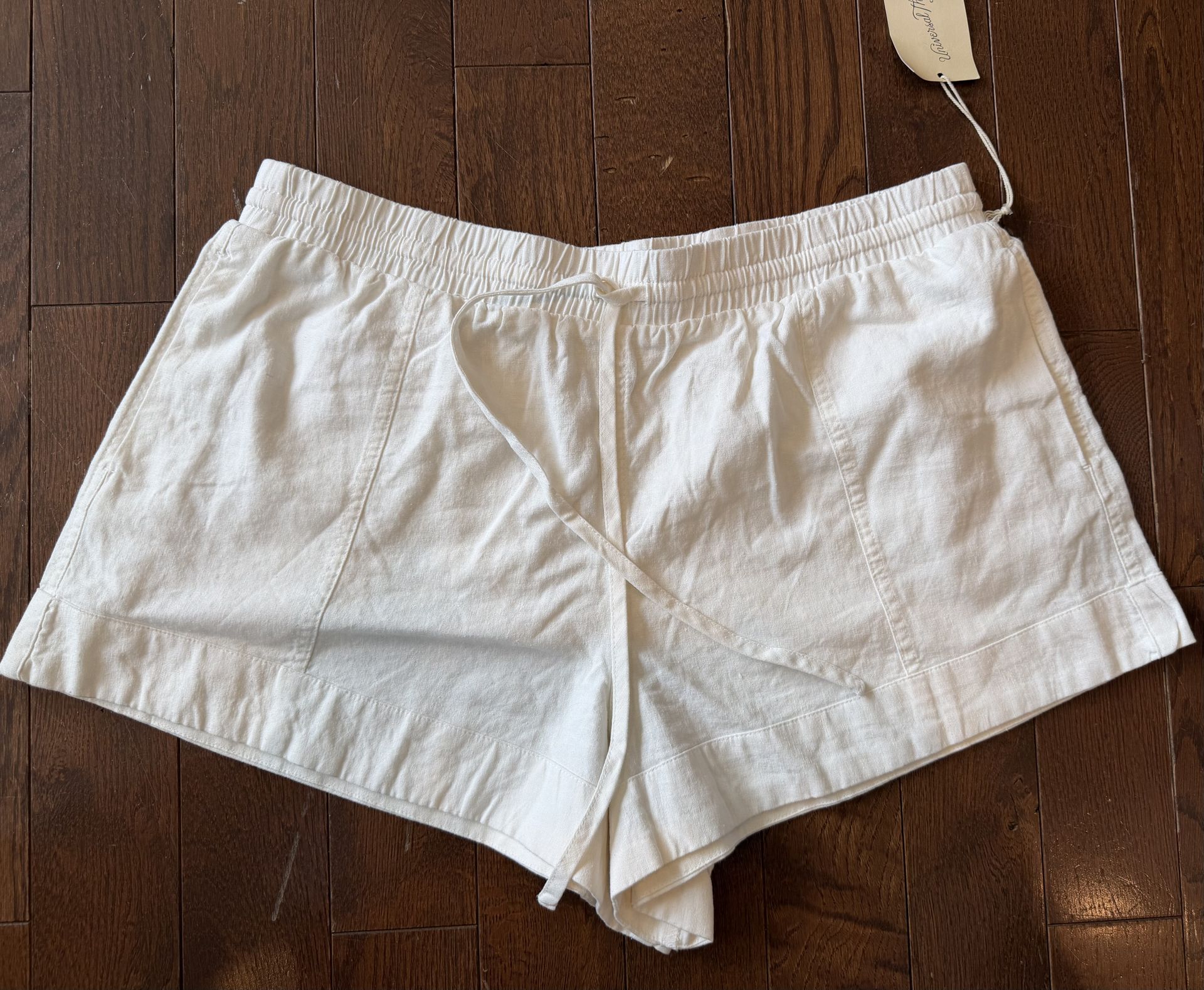 NWT Women’s Size Large White Linen Shorts $12