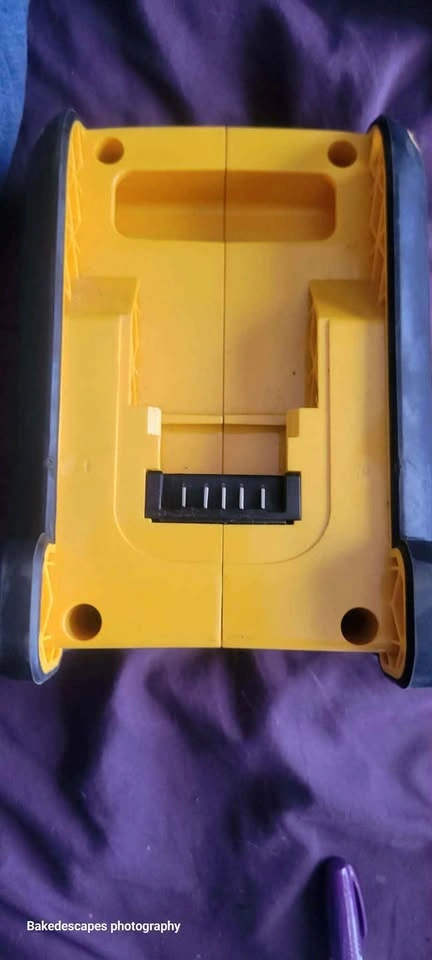 Dewalt Jobsite Radio - photo 3