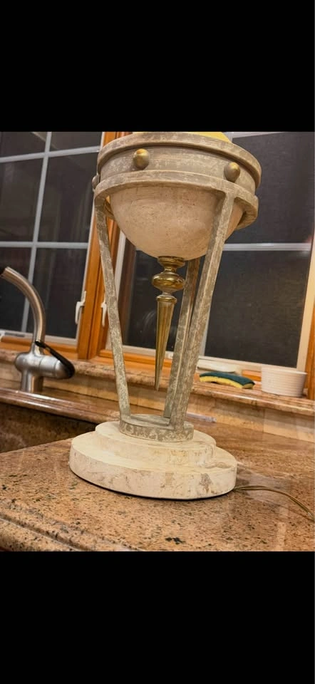 Neoclassical Sculptural Rustic Table Lamp - photo 4
