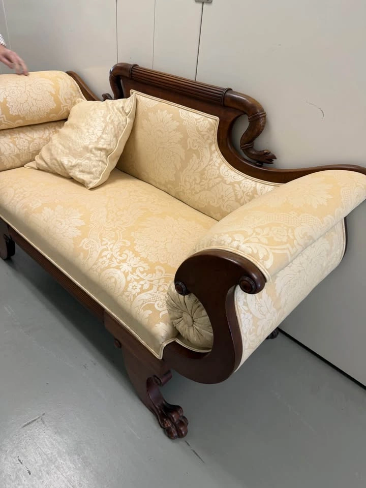 Rare Antique 19th Century American Empire Mahogany Sofa - photo 2