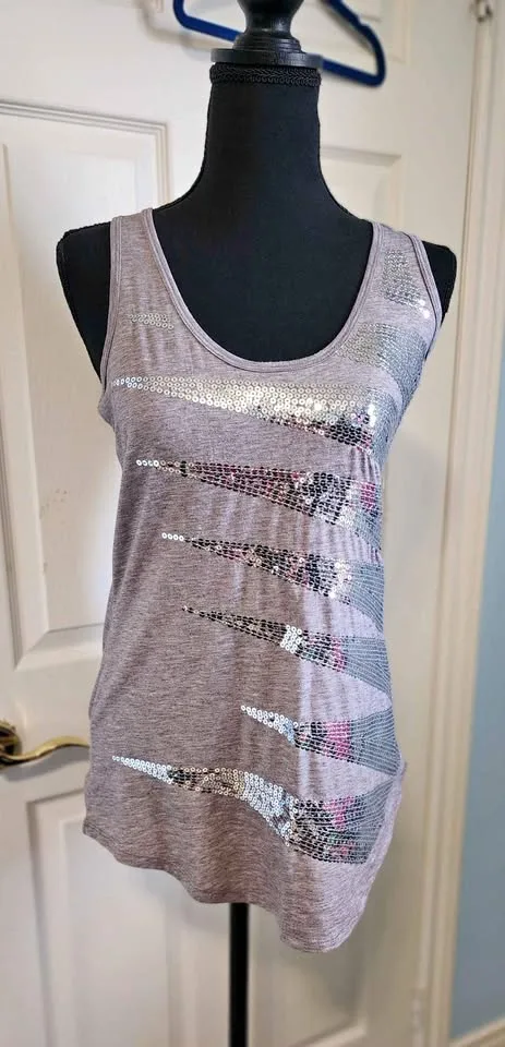 Women shirt thumbnail