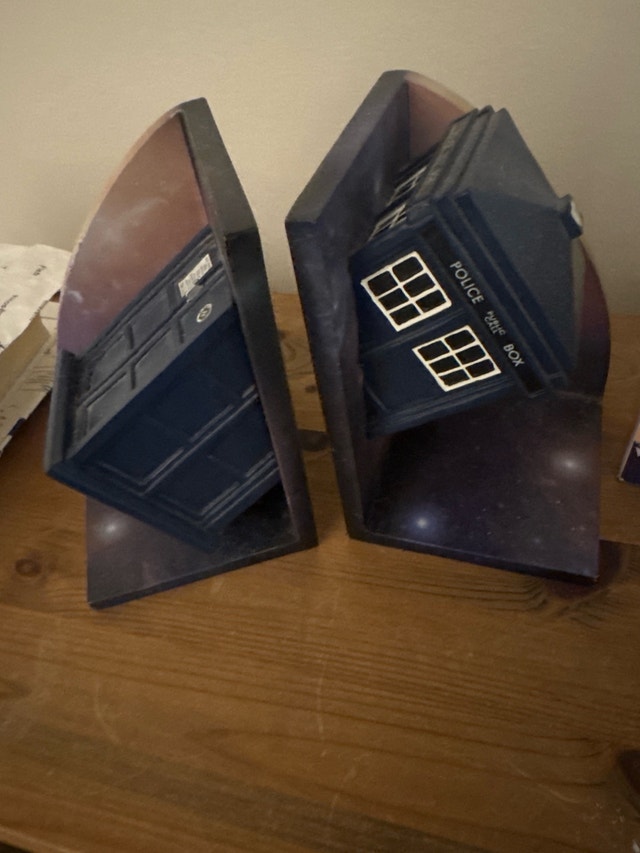 Dr Who Collection: Bookends, Pop Figurine, Books - photo 2