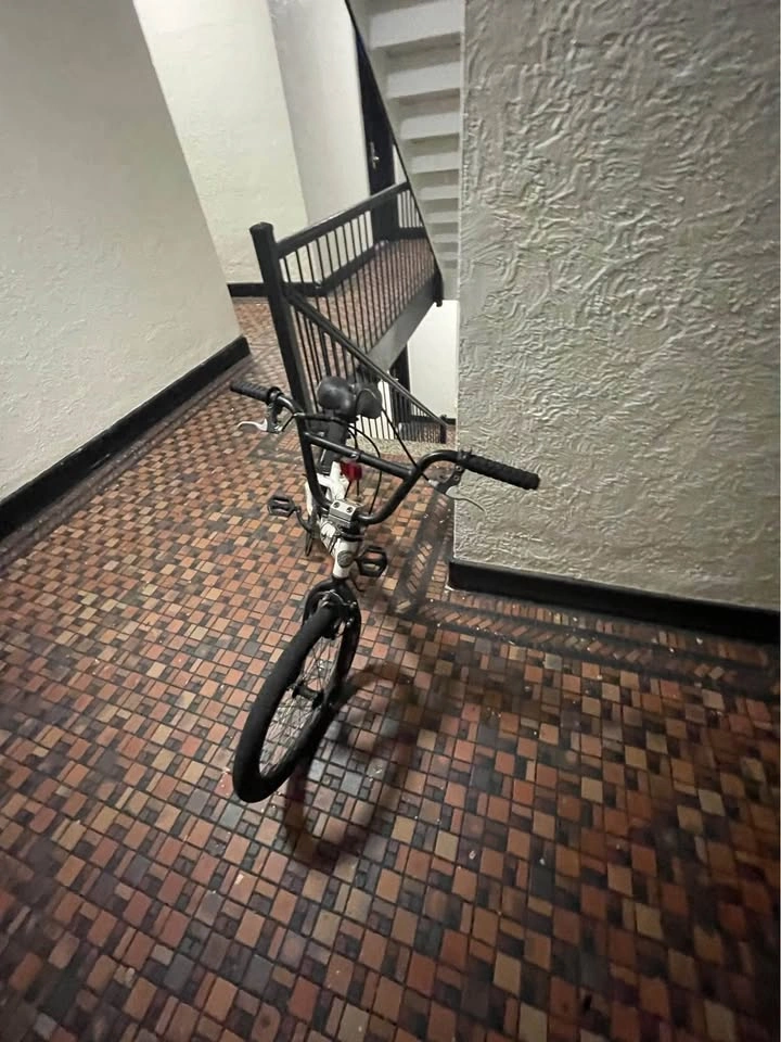 Mongoose Bionic BMX Bike - photo 2
