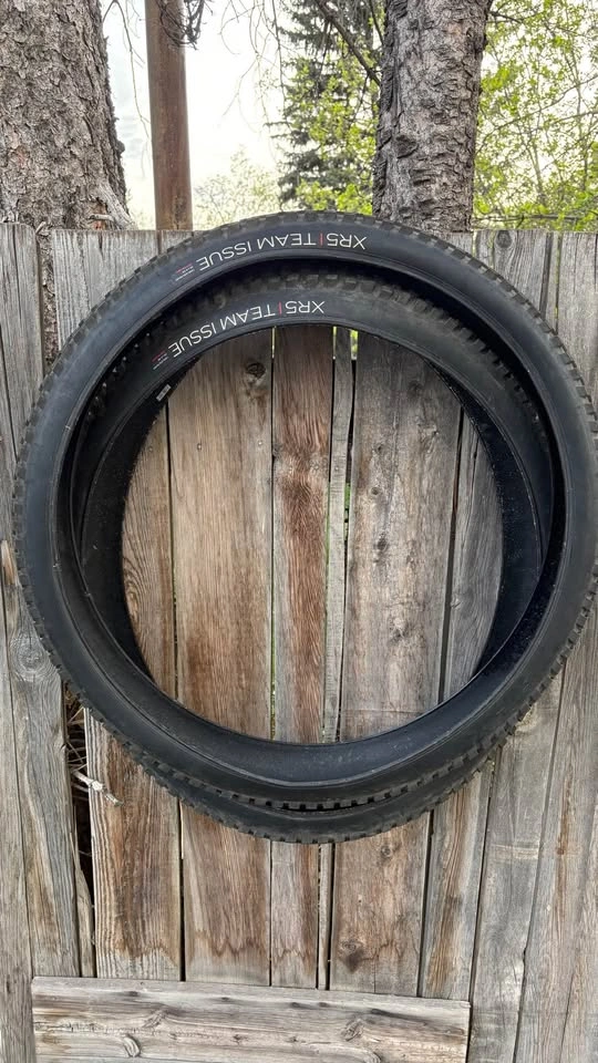 Bontrager SE5 Team Issue Mountain Bike Tires - 29x2.5 Tubeless - photo 2