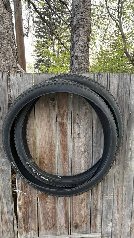 Bontrager SE5 Team Issue Mountain Bike Tires - 29x2.5 Tubeless - photo 3
