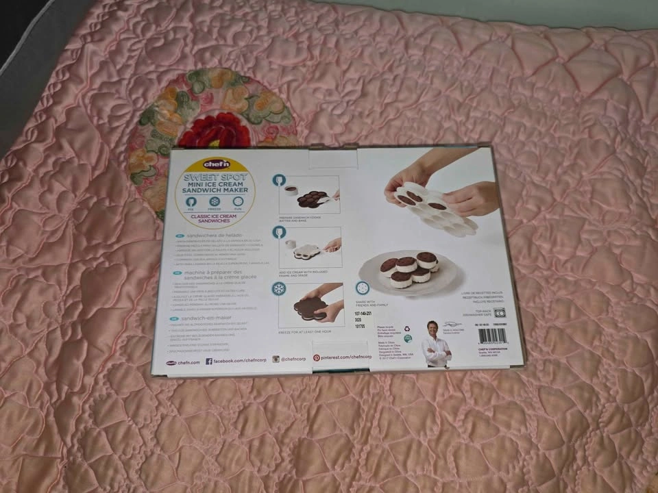 Chef'n Sweet Spot MINI Ice cream Sandwich maker - photo 2