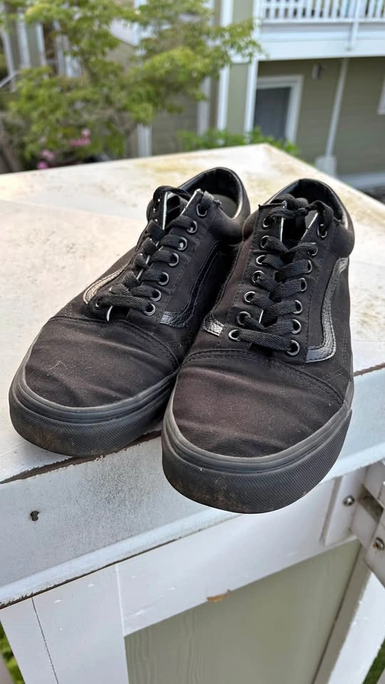 Old Skool Vans 9.5