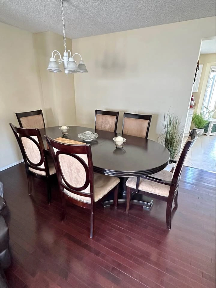 Dark Wood Dining Table Set w/ 6 Chairs + charger plates